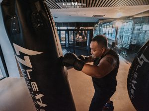 Tập Kickboxing Level Fitness Hà Nội